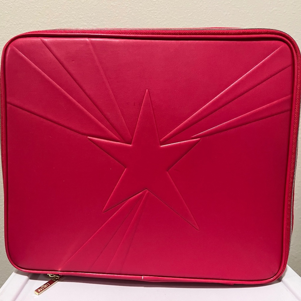 Cosmetic case